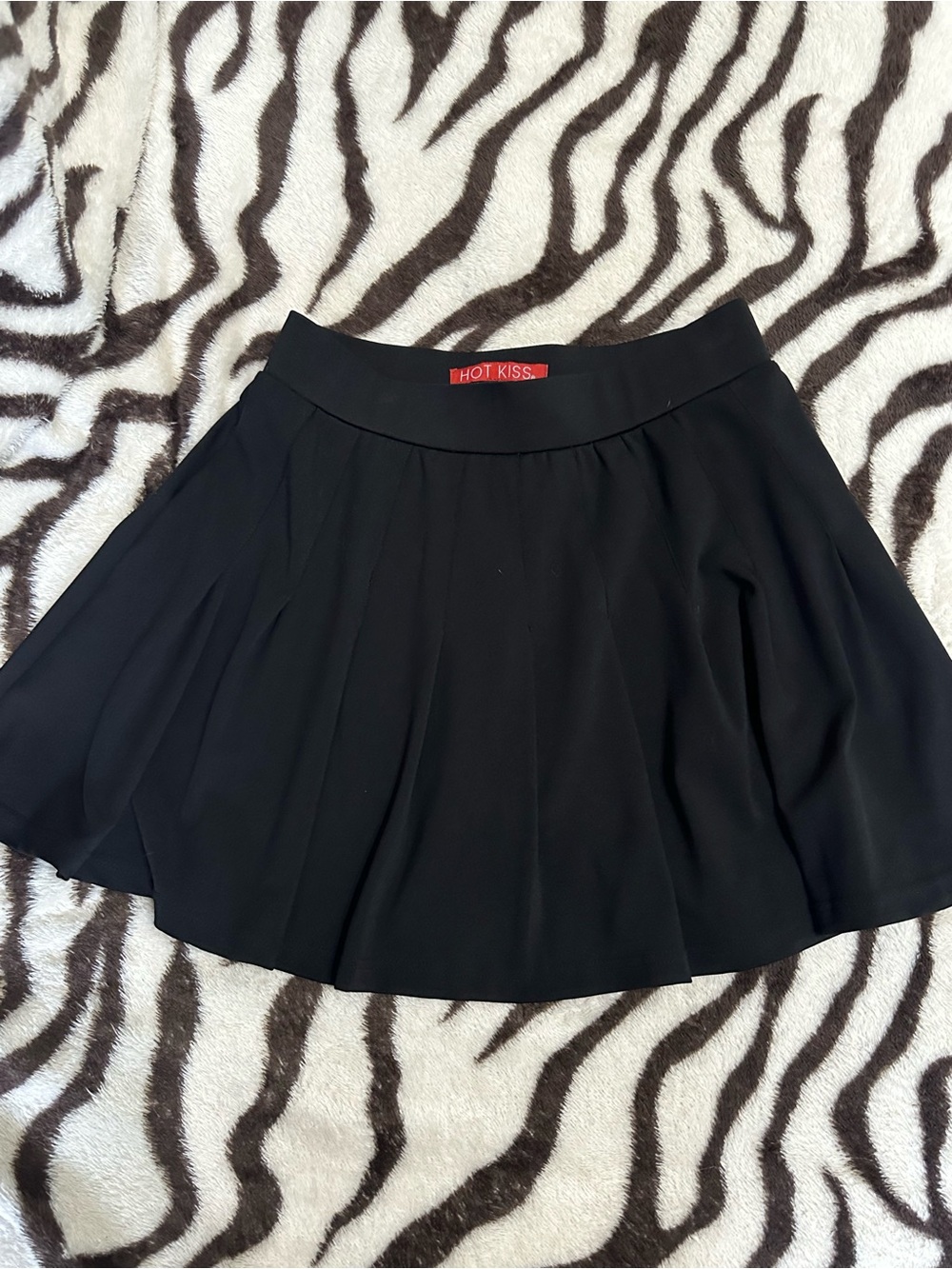 Hot Kiss Black Flared Pleated Mini Skirt